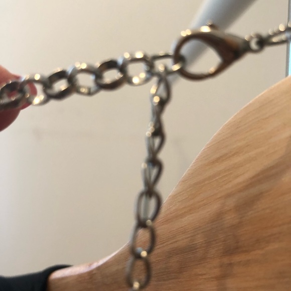 Necklace - Picture 2 of 3